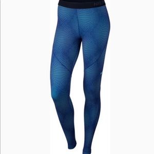 NIKE PRO- hyper warm tights blue pattern small